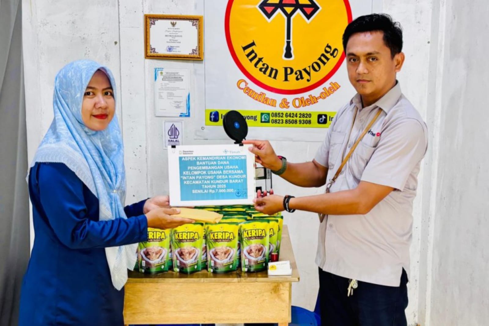 PT Timah Dukung UMKM KUBE Intan Payong Kembangkan Produksi Keripik Lokal di Kundur