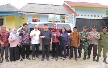 Tepati Janji, Gubernur Babel Serahkan Ambulans untuk Desa Bukit Layang