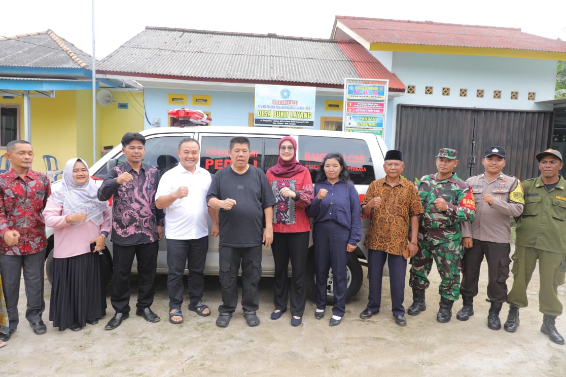 Tepati Janji, Gubernur Babel Serahkan Ambulans untuk Desa Bukit Layang