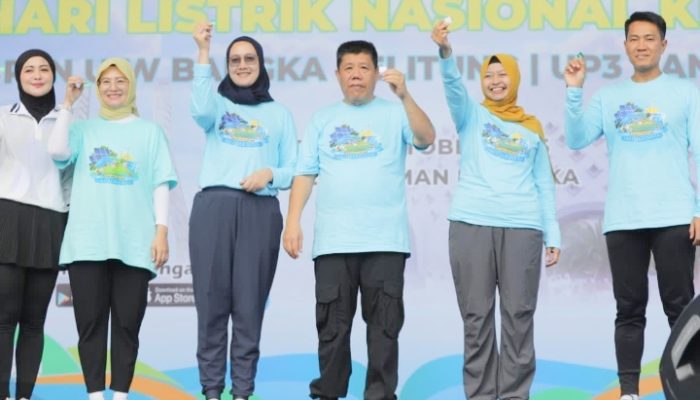 Lepas Ribuan Peserta Jalan Sehat Hari Listrik Nasional ke-80, Gubernur Hidayat Ingatkan Masyarakat Soal ini