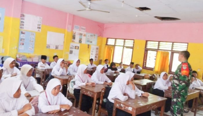 Anggota Koramil 2307/Ciwandan Gelar Pembinaan Bela Negara di Sekolah-sekolah Wilayah Binaan