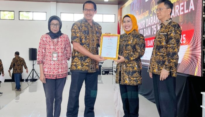 PMI Banten Beri Penghargaan kepada 220 Pendonor Darah Sukarela Berdedikasi