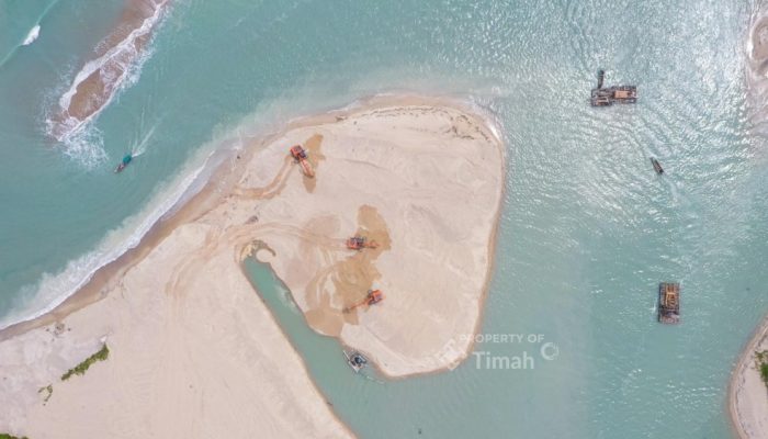 Akses Kapal Nelayan di Alur Muara Air Kantung Kembali Terbuka Usai Pengerukan oleh PT Timah