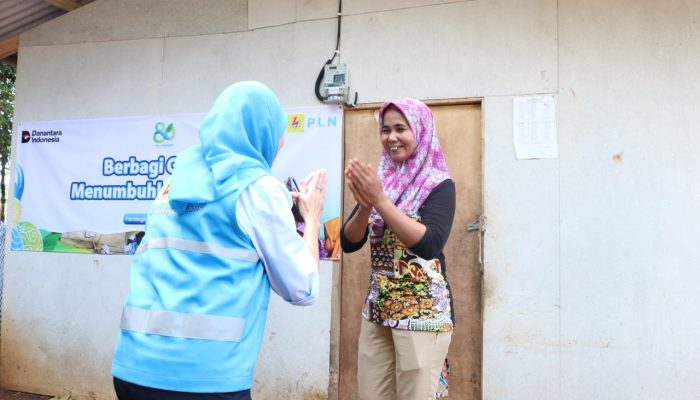 HLN ke-80, PLN Hadirkan Listrik Gratis untuk 108 Rumah Warga Miskin di Pandeglang
