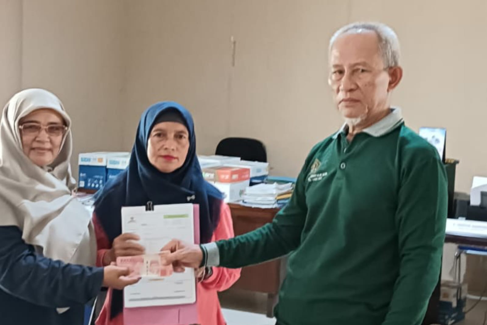 Baznas Bangka Barat Bantu 5 Keluarga Rentan Stunting Lewat Program Genting