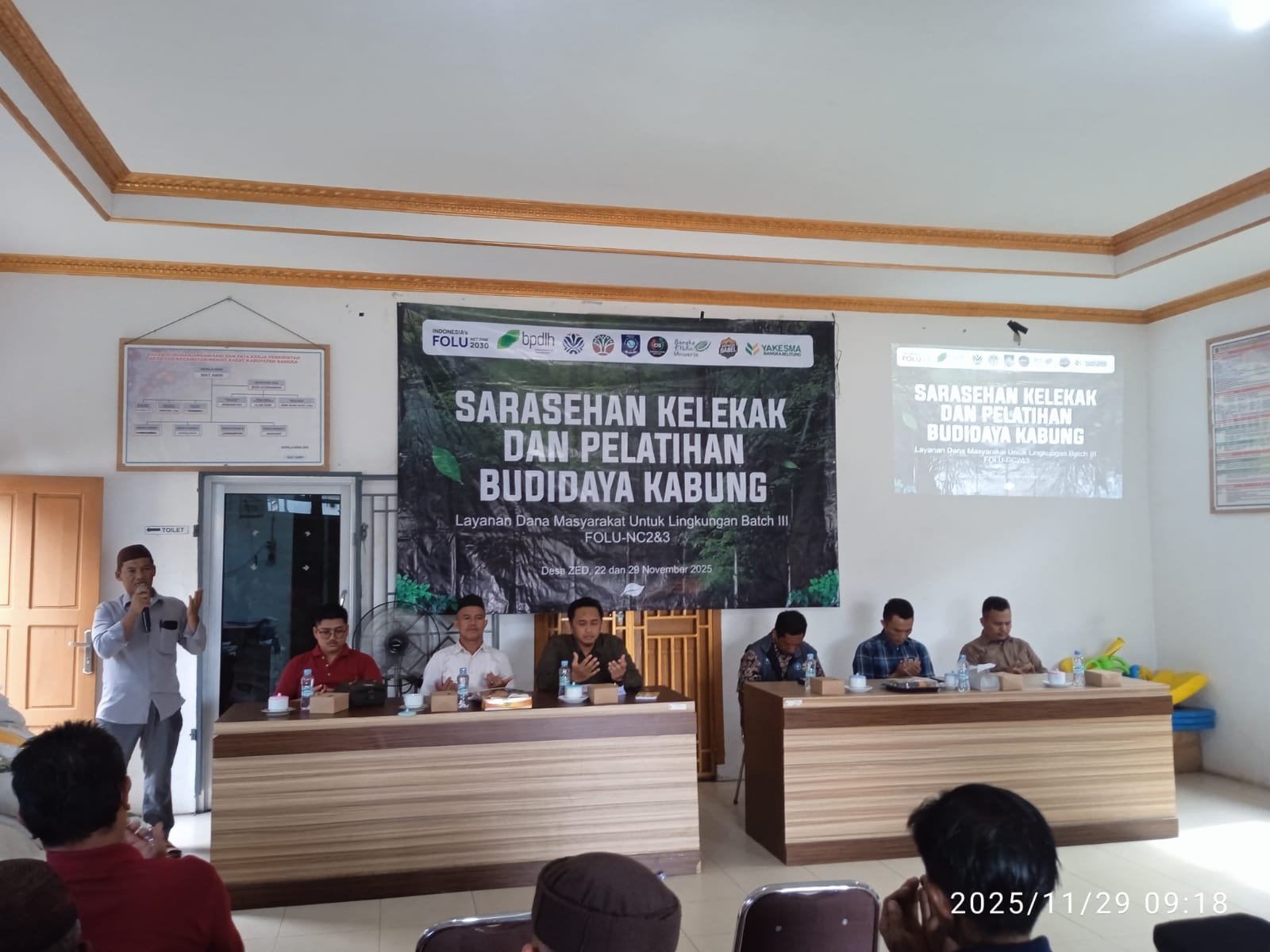 Kepala Desa Zed Ajak Warga Tanam Aren untuk Pemulihan Ekologi dan Ekonomi Desa