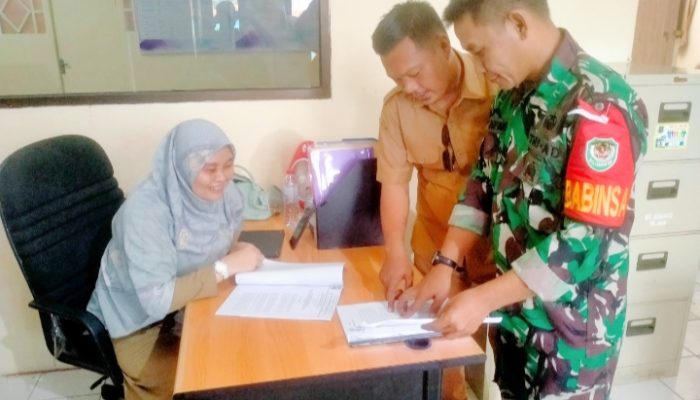 Koramil 2303/Pulomerak Laksanakan Pendataan Penduduk Baru di Dua Kelurahan