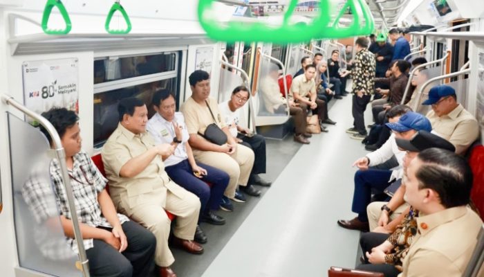 Presiden Prabowo Tambah Rp 5 Triliun untuk 30 Rangkaian KRL Baru Jabodetabek