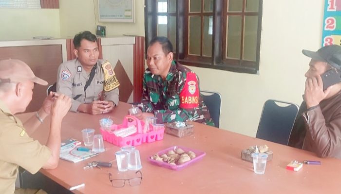 Koramil 2302/Bojonegara Gelar Komsos Bersama Tokoh Masyarakat Bahas Keamanan dan Gotong Royong