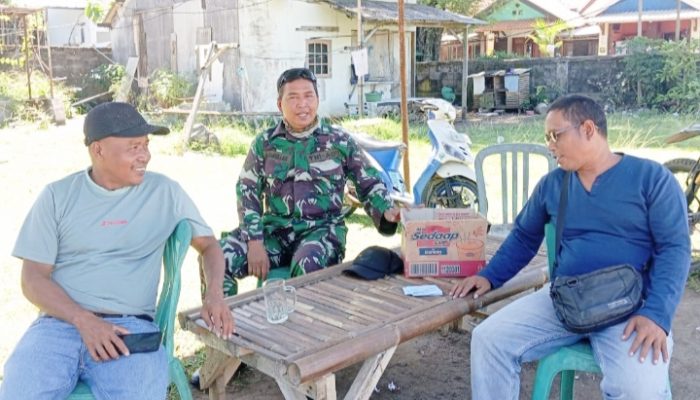 Babinsa Koramil 2305/Cinangka Gelar Komunikasi Sosial Bersama Karang Taruna dan Tokoh Masyarakat