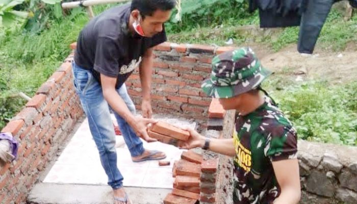 Koramil 2302/Bojonegara Laksanakan Karya Bakti Bersama Warga untuk Perkuat Semangat Gotong Royong