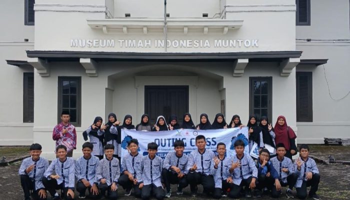 Siswa SMP Islam SMART Kunjungi Museum Timah Mentok, Kenali Sejarah Pertimahan Babel