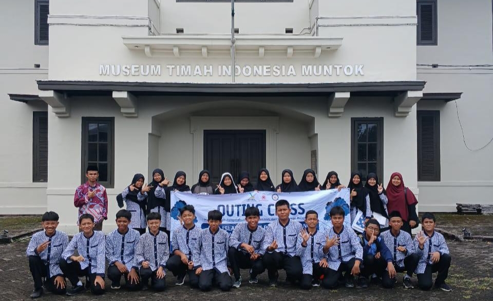 Siswa SMP Islam SMART Kunjungi Museum Timah Mentok, Kenali Sejarah Pertimahan Babel