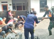 Babinsa Koramil 2301/Cilegon Gelar Karya Bakti Perbaikan Jalan dan Drainase di Dua Kelurahan