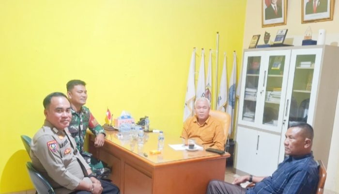 Koramil 2302/Bojonagara Gelar Komsos Bahas Keamanan dan Gotong Royong di Kecamatan Puloampel