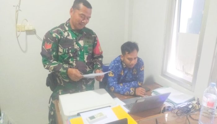 Babinsa Koramil 2303 Lakukan Pendataan Warga Baru di Dua Kelurahan di Kota Cilegon