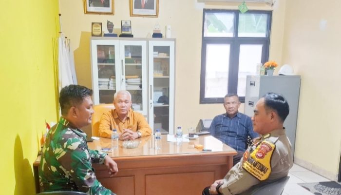 Koramil 2302/Bojonegara Gelar Komsos Bahas Keamanan dan Penguatan Gotong Royong