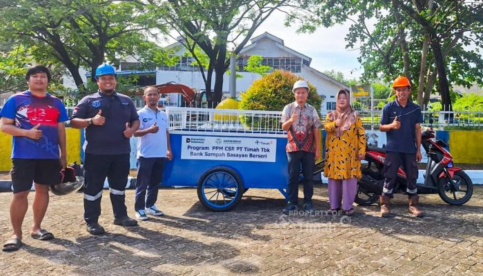 PT Timah Serahkan Motor Sampah ke Bank Sampah Basayan Berseri di Sungailiat