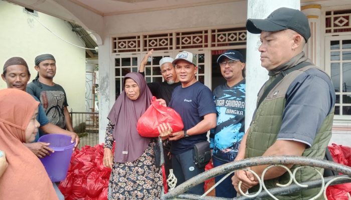 PT Timah Tbk dan Mitra Salurkan 550 Paket Sembako ke Warga Tanjung Ratu