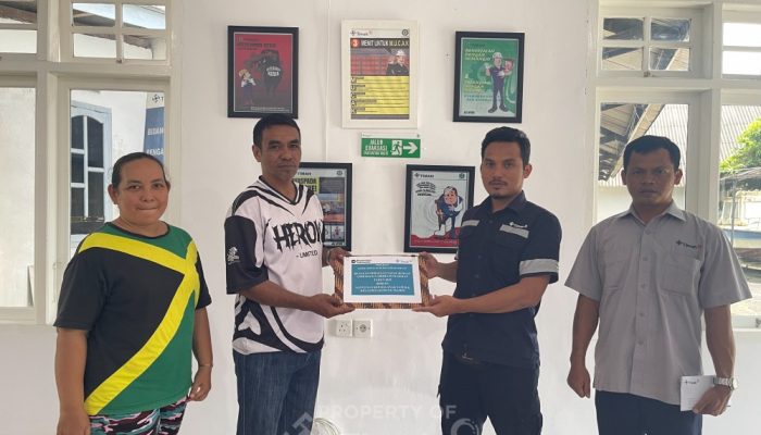 PT Timah Salurkan Paket Sembako Natal 2025 untuk Jemaat GPIB Sungailiat