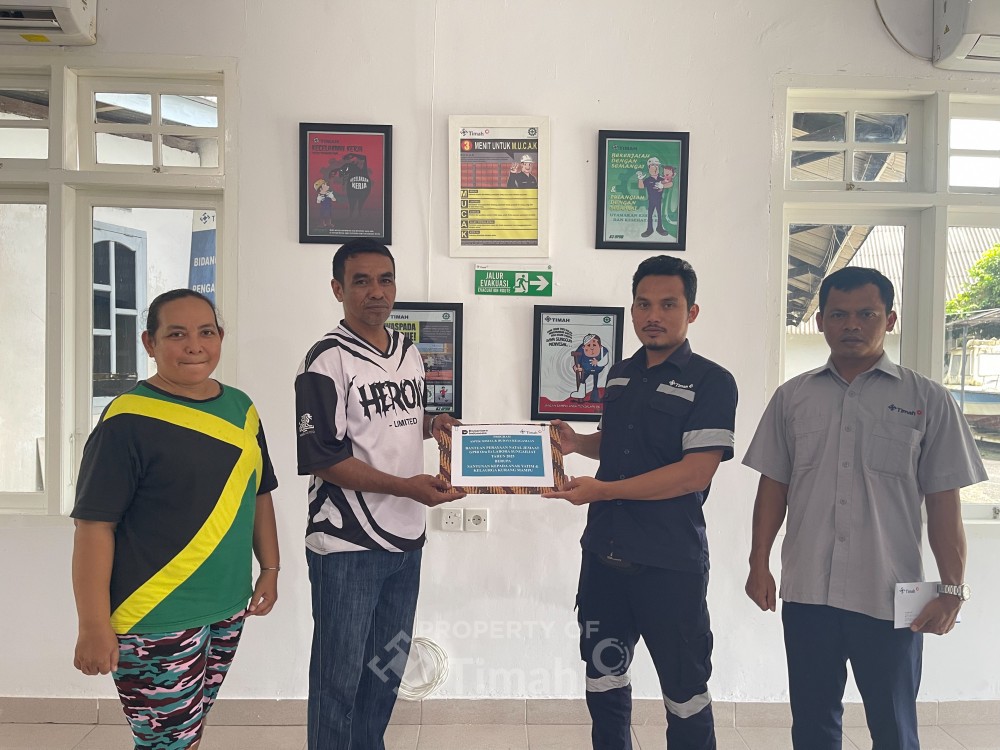 PT Timah Salurkan Paket Sembako Natal 2025 untuk Jemaat GPIB Sungailiat