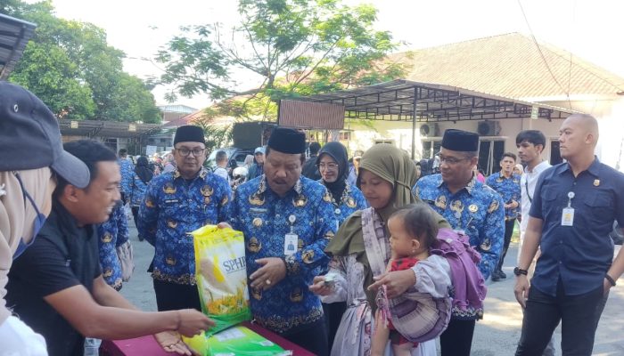 Operasi Pasar Murah Warnai Peringatan HUT ke-54 KORPRI di Pangkalpinang