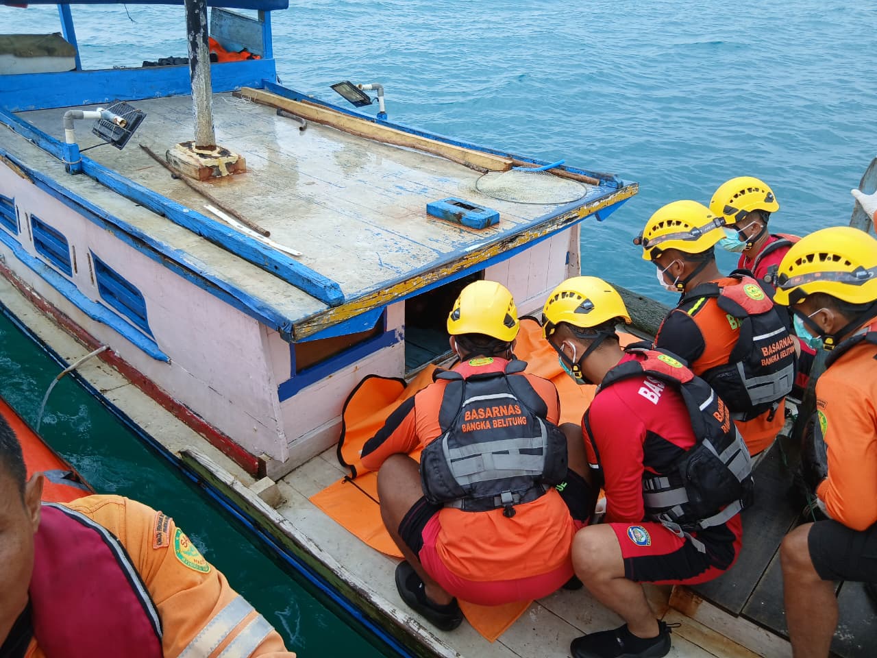 Meninggal saat Mancing di Tengah Laut, Jenazah Pemuda 27 Tahun Dievakuasi Tim SAR Pangkalpinang