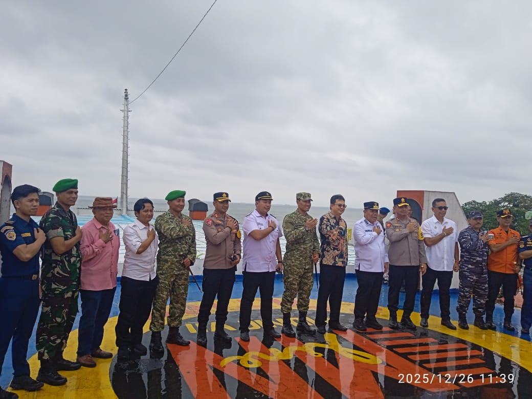 Gubernur Babel Tinjau Pelabuhan Tanjung Kalian, Penyeberangan Bangka-Sumatera Dipastikan Aman
