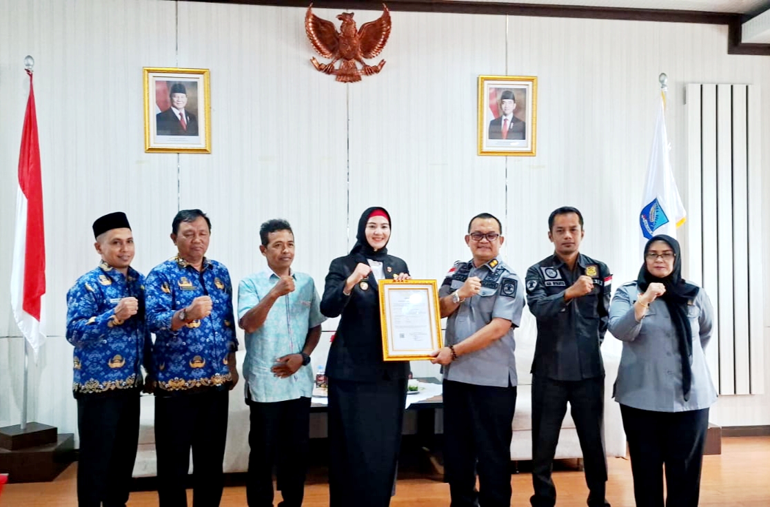 Nanas Bikang Bangka Selatan Resmi Kantongi Sertifikat Indikasi Geografis