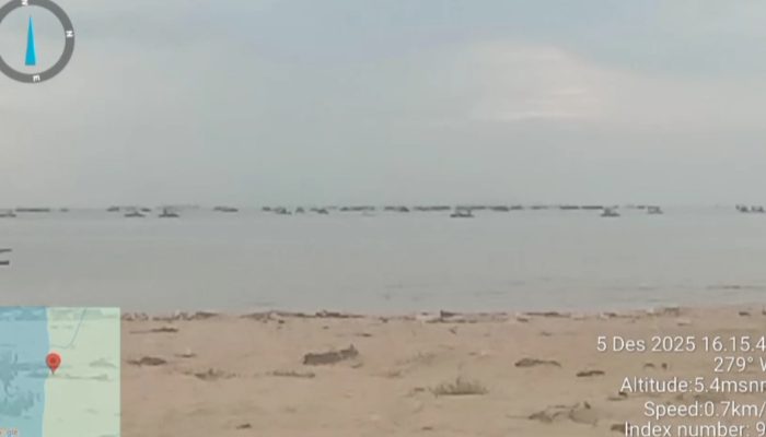 Sehari Usai Dirazia, Ratusan Ponton Ilegal Kembali Serbu Perairan Tembelok-Keranggan