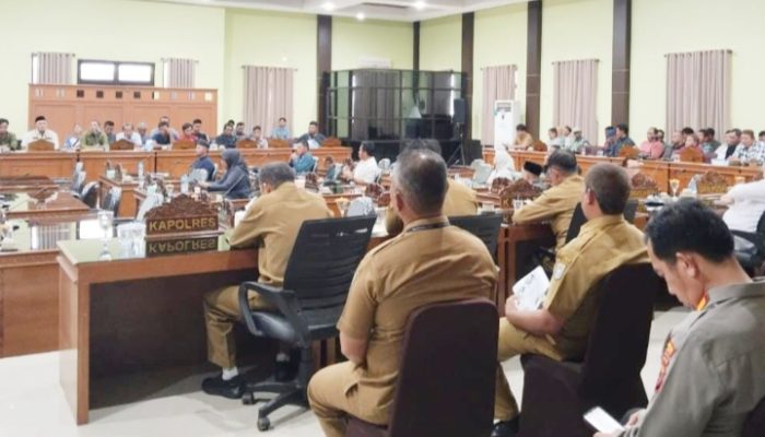 Warga Puput Keluhkan Rencana Pabrik Sawit Dekat Permukiman