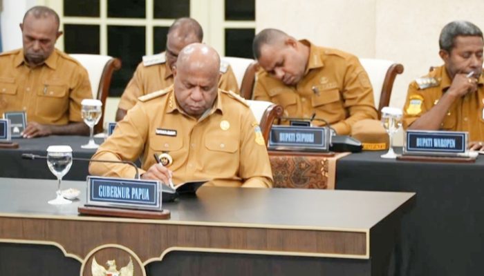 Prabowo Ingatkan Kepala Daerah Papua : Jangan Gunakan Dana Otsus untuk Jalan-jalan