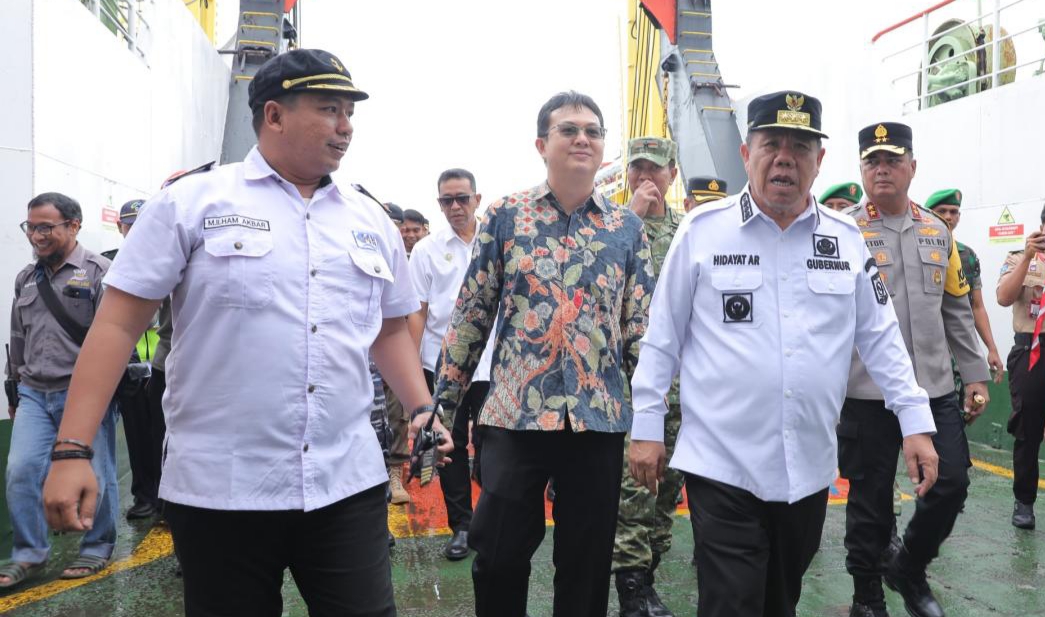Bupati Markus Tegaskan Penyeberangan Tanjung Kalian Siap Hadapi Puncak Arus Nataru 2026