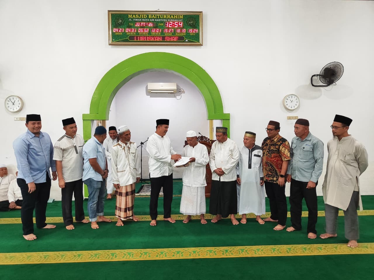 PT Timah Tbk Serahkan Aset Rumah Ibadah ke Yayasan Baiturahim