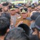 Temui Massa Aksi, Hidayat Arsani Janjikan Kepastian Hukum Soal Tambang Rakyat