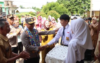 Kunjungi Kampung Halaman di Beltim, Wakapolda Babel Nostalgia ke Sekolah Masa Kecilnya