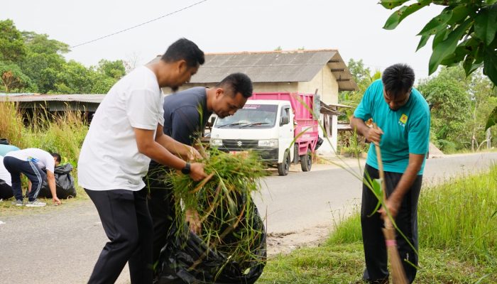 PLN Ikut Kolak Beko Cegah Banjir Pangkalpinang