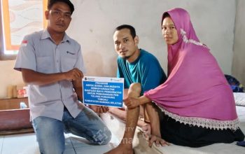 PT Timah Bantu Biaya Pengobatan Warga Bangka Selatan yang Lumpuh Akibat Kecelakaan