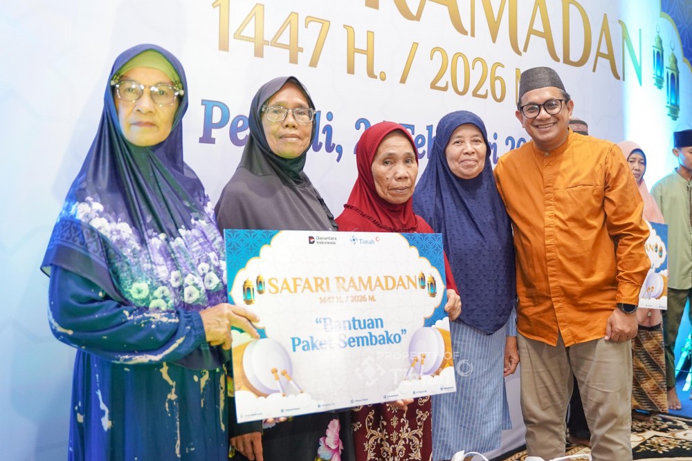 PT Timah Berbagi Paket Sembako untuk Warga Bangka