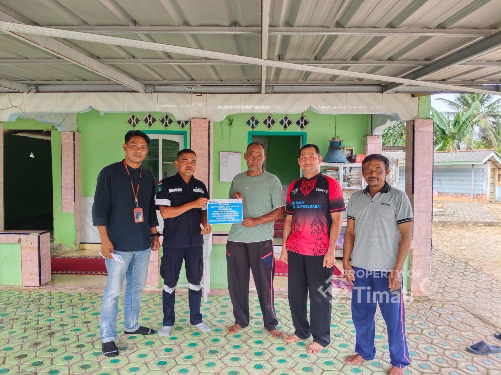 PT Timah Salurkan Bantuan untuk Musala Baiturrohman, Warga Keposang Bersyukur