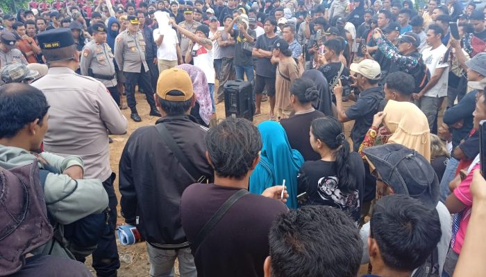 Tumpang Tindih Izin Jadi Bumerang, Ratusan Warga Bangka Barat Kepung Kebun PT BPL