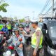 Dikira Razia, Pengendara di Simpang Nanas Toboali Justru Dapat Helm Gratis dari Satlantas Basel