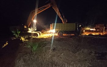 Kejar Target, Satgas TMMD Kodim 0432 Basel Lembur Bangun Jalan di Pulau Lepar