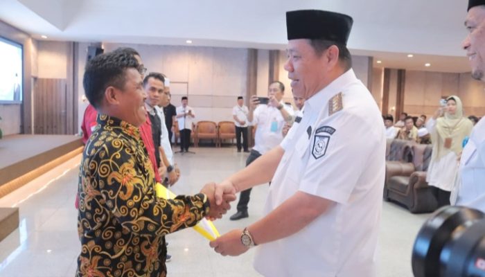 Gubernur Babel Salurkan Dana Hibah 2026 PANGKALPINANG — Gubernur Kepulauan