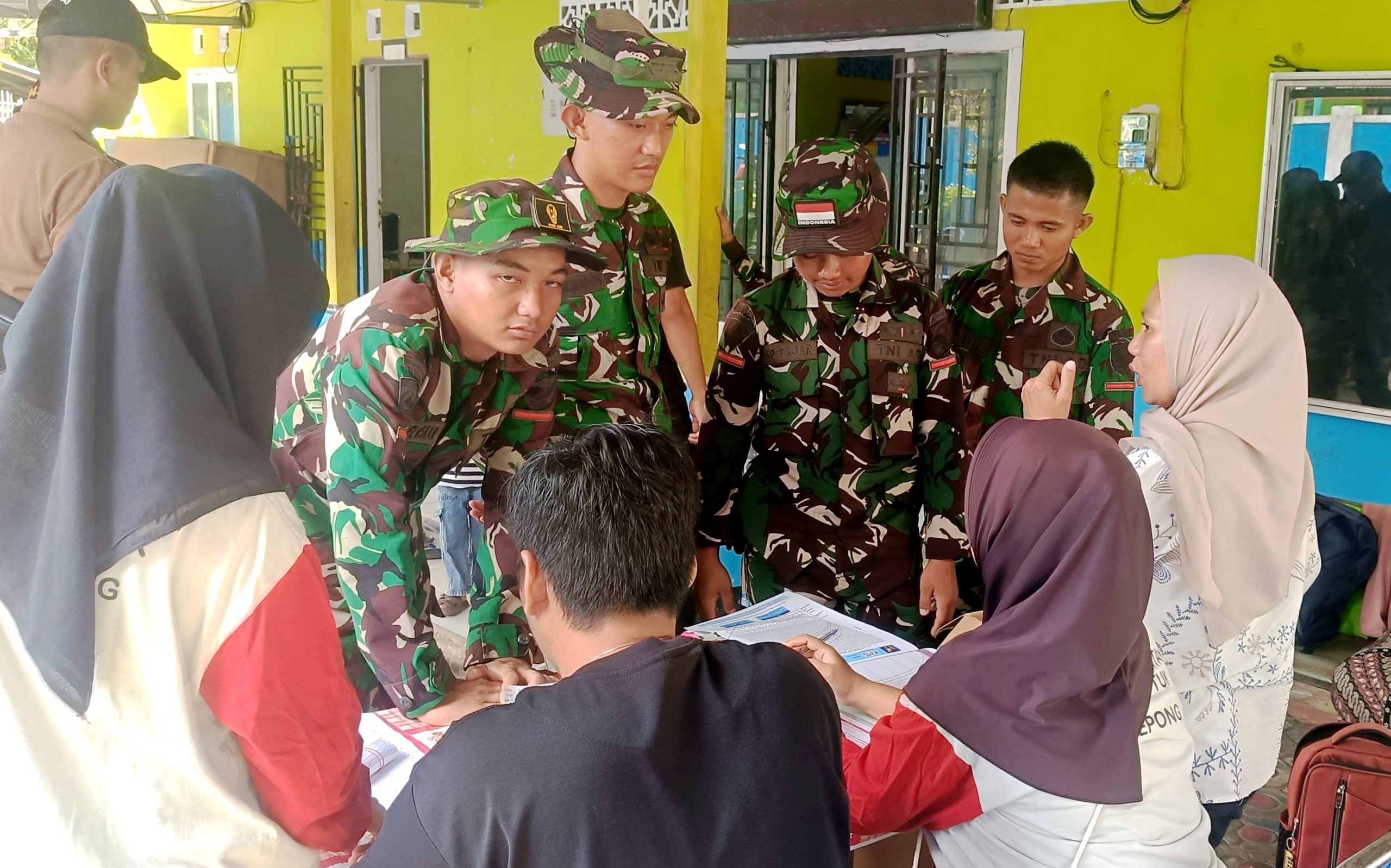 Tak Hanya Bangun Fisik, TMMD Ke-127 Kodim Basel Perkuat Edukasi Kesehatan Ibu dan Anak