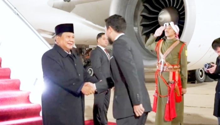 Prabowo Tiba di Yordania, Disambut Jet Tempur F-16 dan Putra Mahkota Kerajaan