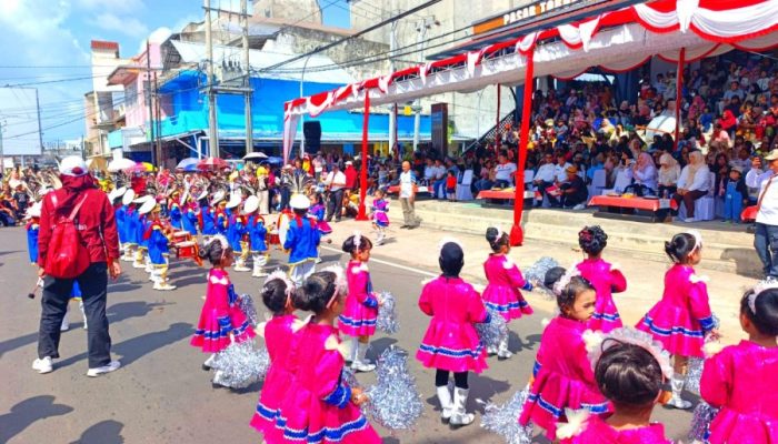 Street Parade Drumband TK Meriahkan HPN 2026 dan HUT ke-23 Kabupaten Bangka Selatan