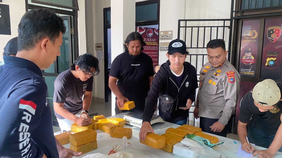 20 Paket Diduga Sabu Seberat 21 Kg Ditemukan Mengapung di Laut Selat Nasik Belitung
