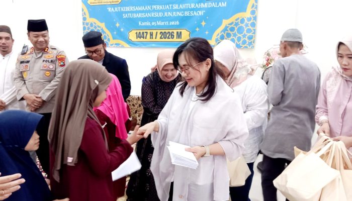 Pererat Silaturahmi Ramadan, RSUD Junjung Besaoh Bangka Selatan Berbagi dengan Anak Yatim