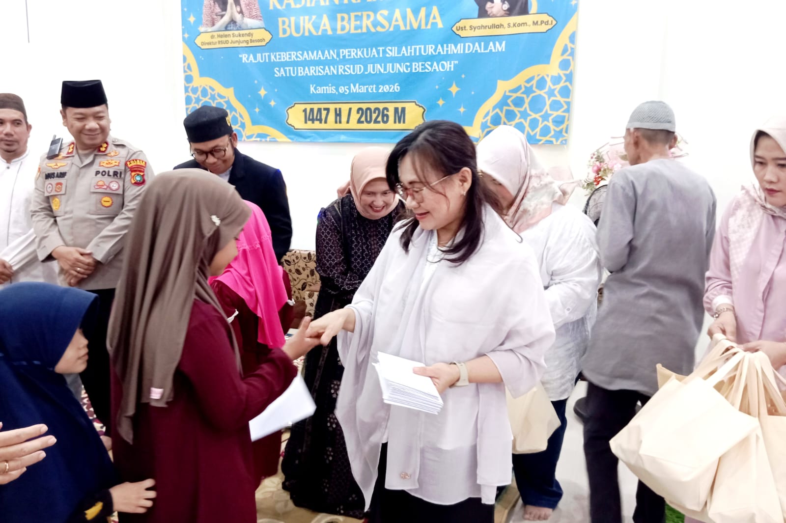 Pererat Silaturahmi Ramadan, RSUD Junjung Besaoh Bangka Selatan Berbagi dengan Anak Yatim